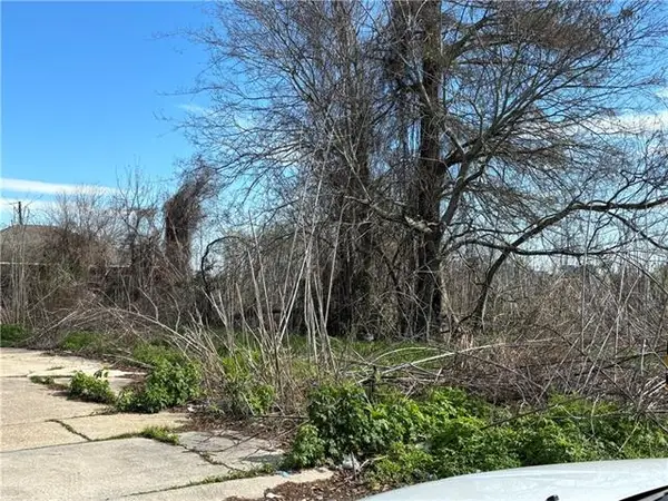 Gasden Street, Kenner, LA 70062