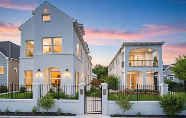 2127 Carondelet Street, New Orleans, LA 70130 - #2