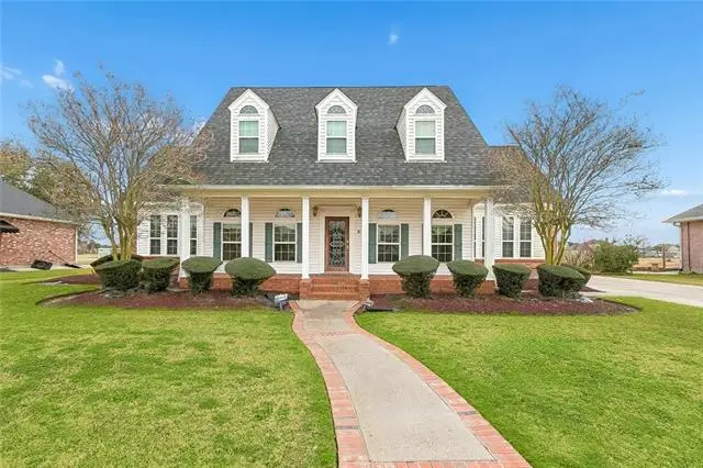 1304 Lake Louise Drive, Gretna, LA 70056 - #1