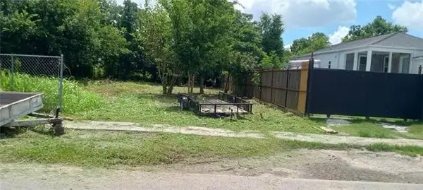 2409 Flood Street, New Orleans, LA 70117