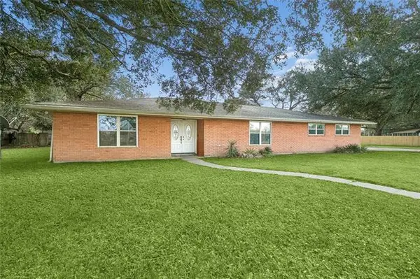 505 Park Boulevard, Braithwaite, LA 70040
