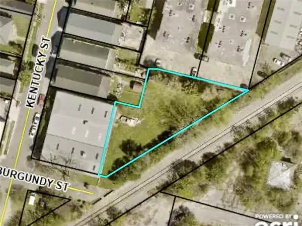 4551 Burgundy Street, New Orleans, LA 70117