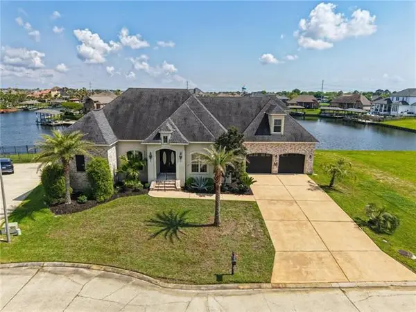 508 Logan Island Court, Slidell, LA 70458