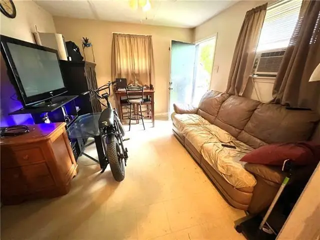 1832 Eagle Street, New Orleans, LA 70118 - #2