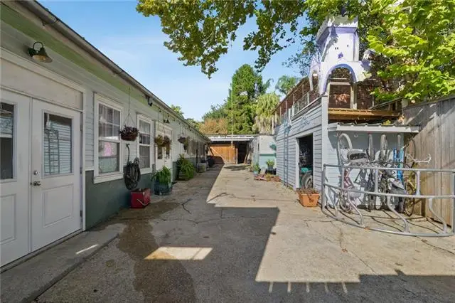 1023 Race Street, New Orleans, LA 70130 - #2