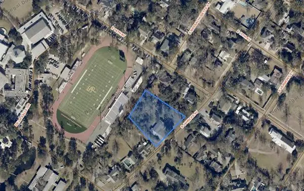 819 S Jahncke Avenue, Covington, LA 70433