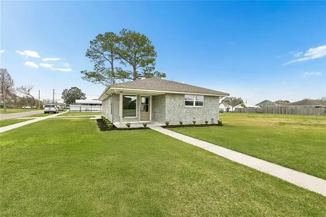 2100 Margaret Lane, Meraux, LA 70075 - #1