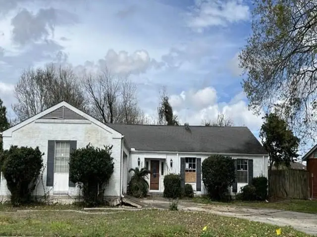 2207 N Von Braun Court, Harvey, LA 70058 - #1