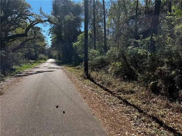 Prosper Drive, Lacombe, LA 70445