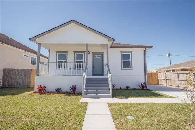 3644 Charles Drive, Chalmette, LA 70043 - #1
