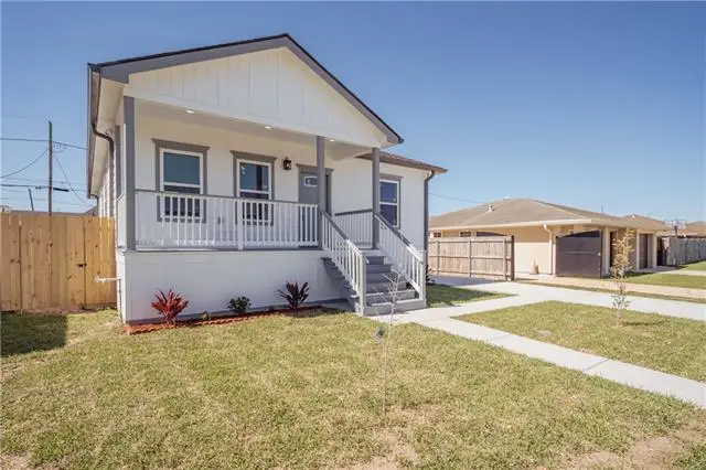 3644 Charles Drive, Chalmette, LA 70043 - #2