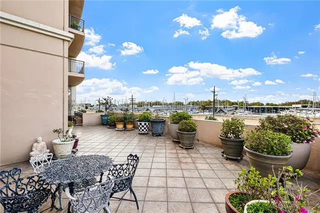 232 Lake Marina Avenue #2A, New Orleans, LA 70124 - #3