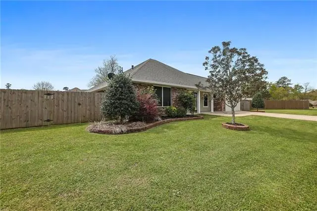 11497 Autumn Brook Drive, Ponchatoula, LA 70454 - #3