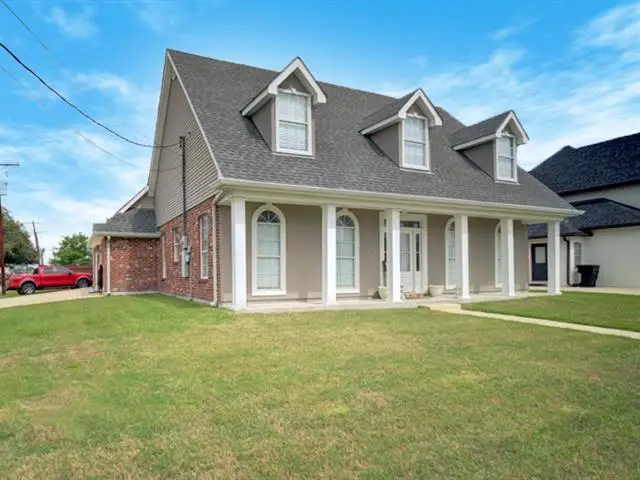 701 Cazalard Street, Belle Chasse, LA 70037 - #2