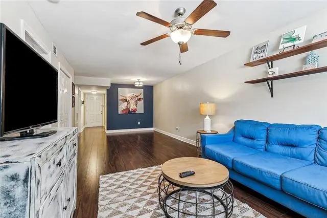 500 Lake Marina Avenue #220, New Orleans, LA 70124 - #1