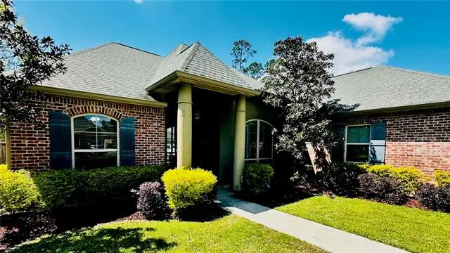 905 Nelson Street, Mandeville, LA 70448 - #2