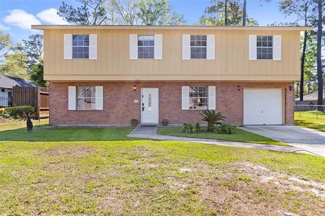 220 Chestnut Street, Mandeville, LA 70471 - #1