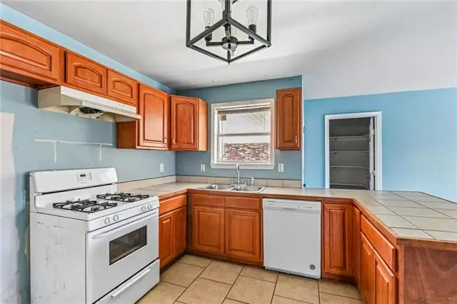 2428 Charles Drive, Chalmette, LA 70043 - #3