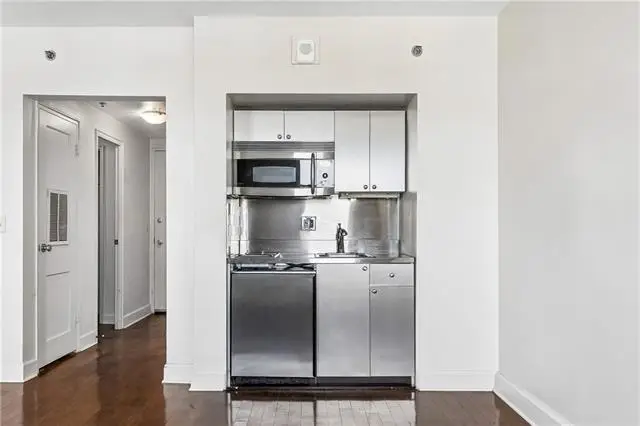 1205 St Charles Avenue #810, New Orleans, LA 70130 - #3