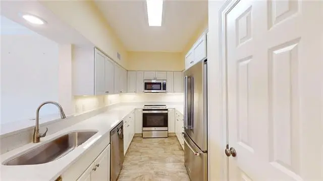501 Rue St. Peter #206, Metairie, LA 70005 - #2