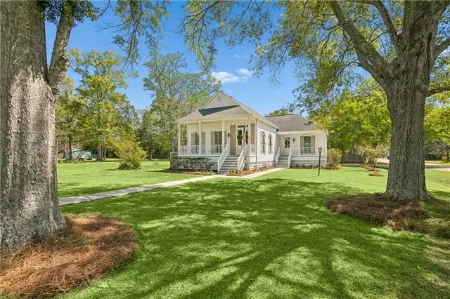 401 Marigny Avenue, Mandeville, LA 70448 - #2