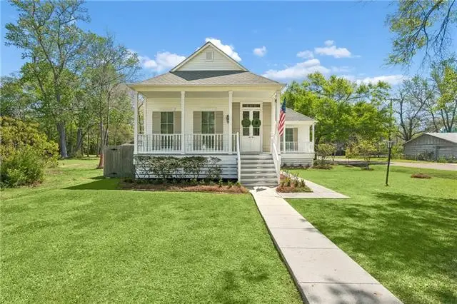 401 Marigny Avenue, Mandeville, LA 70448 - #3
