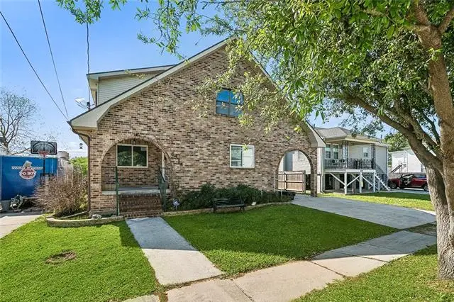 6214 Cameron Boulevard, New Orleans, LA 70122 - #2