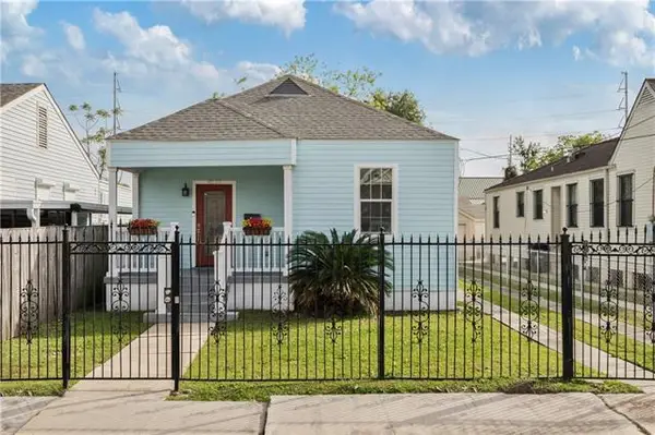 8227 Oleander Street, New Orleans, LA 70118