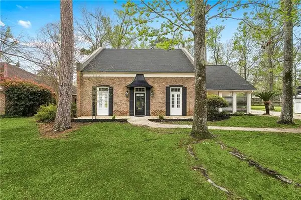 240 Silver Maple Drive, Mandeville, LA 70471