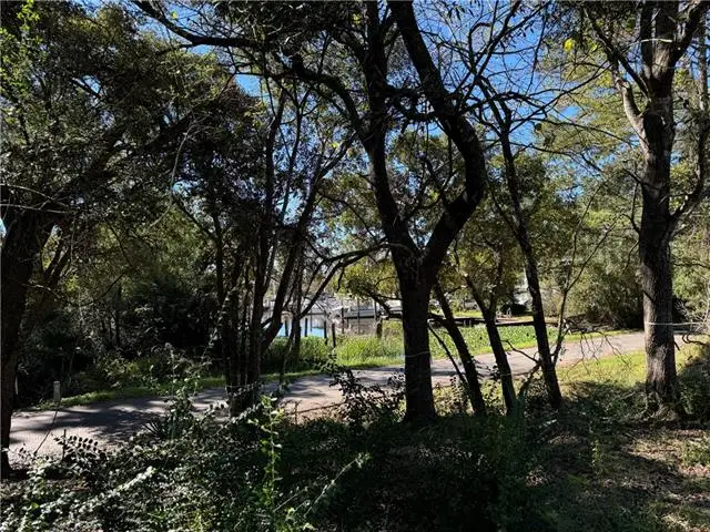 1050 Villere Street, Mandeville, LA 70448 - #3