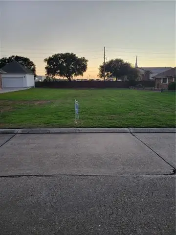 Lake Arrowhead Drive, Harvey, LA 70058 - #1