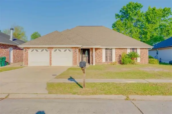 2039 Golfview Drive, Laplace, LA 70068