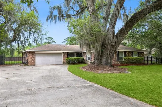 230 Oak Lane, Mandeville, LA 70448 - #1