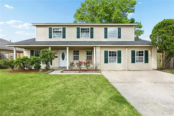 2125 Glencove Lane, Gretna, LA 70056