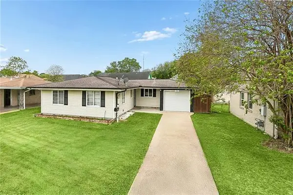 713 River Oaks Drive, New Orleans, LA 70131