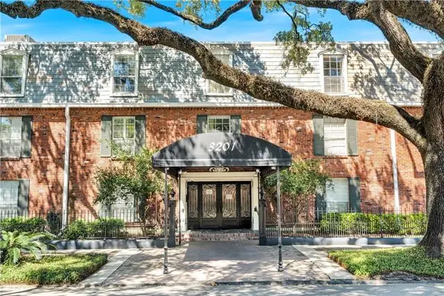 3201 St Charles Avenue #218, New Orleans, LA 70115 - #2