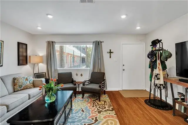 3201 St Charles Avenue #218, New Orleans, LA 70115 - #3