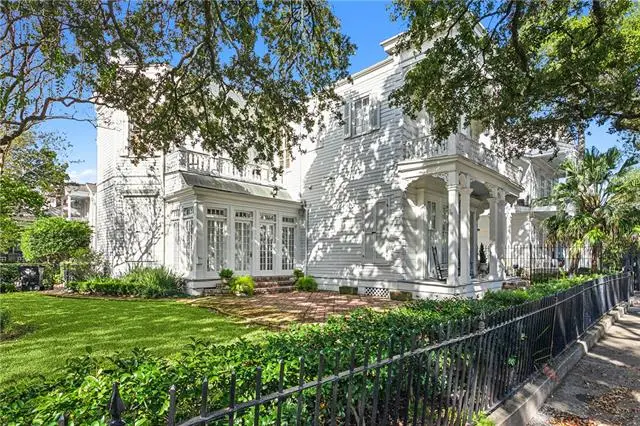 2625 St Charles Avenue #2, New Orleans, LA 70130 - #2