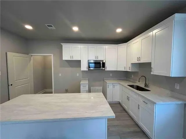 2401-03 Feliciana Street, New Orleans, LA 70117 - #3