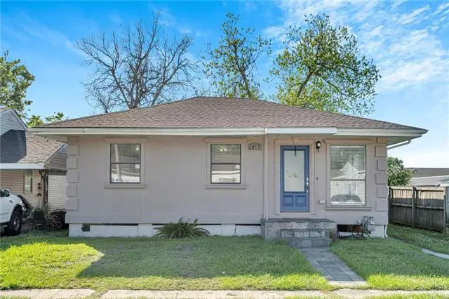 1012 Center Street, Arabi, LA 70032 - #1