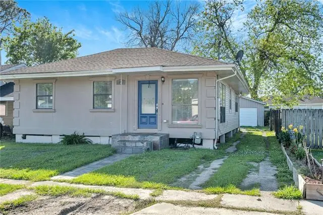 1012 Center Street, Arabi, LA 70032 - #2
