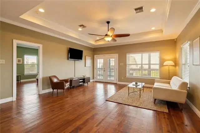 121 Pontchartrain Road, Laplace, LA 70068 - #2