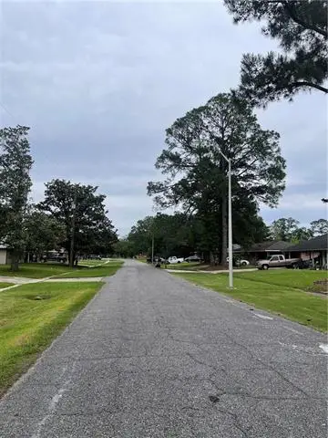 9479 Swingalong Avenue, Baton Rouge, LA 70814 - #2