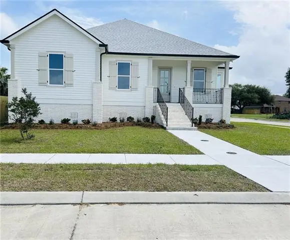 3901 Jean Lafitte Boulevard, Chalmette, LA 70043 - #1