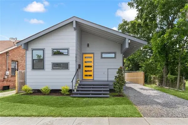 1827 Independence Street, New Orleans, LA 70117