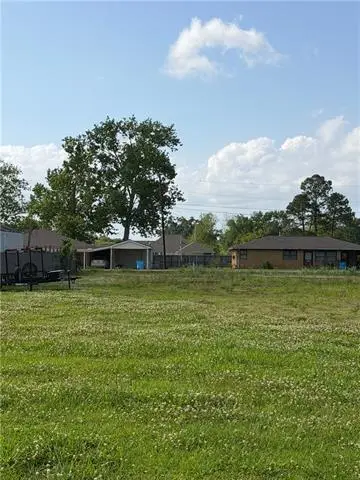 154 St. Charles Place Street, Hahnville, LA 70057 - #3
