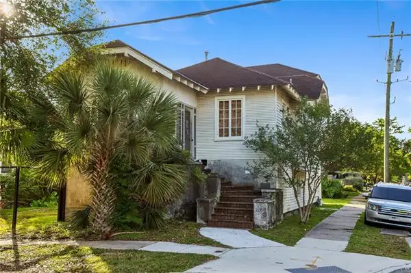 2201 Dante Street, New Orleans, LA 70118