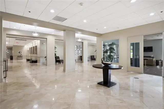 1205 St Charles Avenue #507, New Orleans, LA 70130 - #3