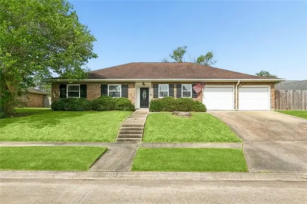 804 Glencove Lane, Terrytown, LA 70056