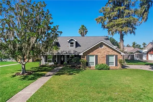 31 E Woodlawn Drive, Destrehan, LA 70047